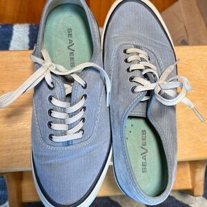 SeaVees Size 8.5 Women. Corduroy. Light Blue.